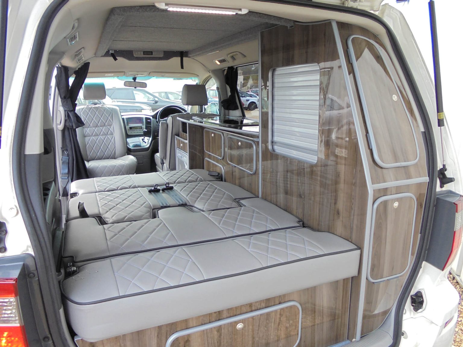 Toyota Alphard Campervan Review | Read the Pro's and Con's here